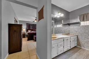 9802 NW 75th Ct, Tamarac, FL 33321 - Photo 13