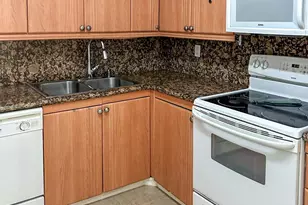 2500 Parkview Dr, Hallandale Beach, FL 33009 - Photo 5