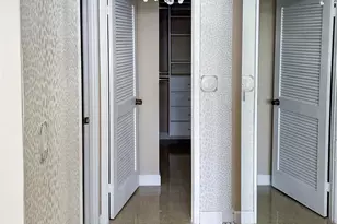 2500 Parkview Dr, Hallandale Beach, FL 33009 - Photo 21