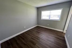 2605 NW 135th St, Miami, FL 33167 - Photo 7