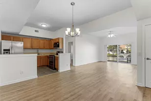 504 7th Sq, Vero Beach, FL 32962 - Photo 5