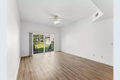 504 7th Square #103, Vero Beach, FL 32962 - Photo 7