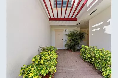 504 7th Square #103, Vero Beach, FL 32962 - Photo 3