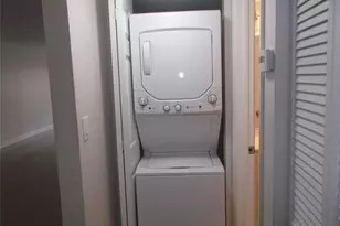 2955 Riverside Dr, Coral Springs, FL 33065 - Photo 9