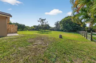 13630 SW 24th St, Davie, FL 33325 - Photo 57