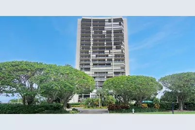 2400 Presidential Way #PH2, West Palm Beach, FL 33401 - Photo 3