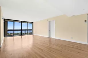 2400 Presidential Way, West Palm Beach, FL 33401 - Photo 5