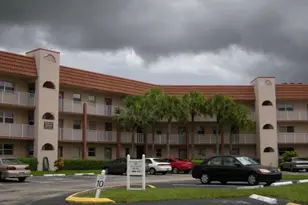 8040 N Sunrise Lakes Dr, Fort Lauderdale, FL 33322 - Photo 1