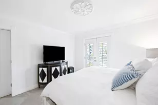 416 Isle of Capri Dr, Fort Lauderdale, FL 33301 - Photo 21