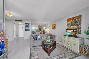 2639 N Riverside Dr, Pompano Beach, FL 33062 - Photo 11