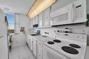 2639 N Riverside Dr, Pompano Beach, FL 33062 - Photo 3