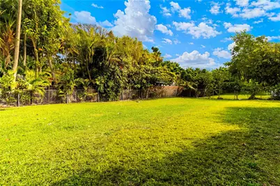 2515 NE 207th Street, Miami, FL 33180 - Photo 37