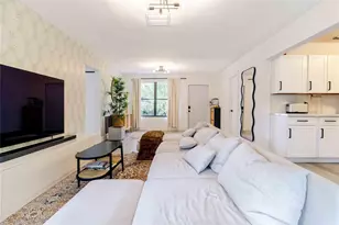 2515 NE 207th St, Miami, FL 33180 - Photo 5
