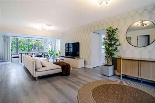 2515 NE 207th St, Miami, FL 33180 - Photo 3