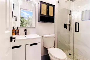 2515 NE 207th St, Miami, FL 33180 - Photo 31