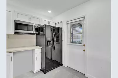 2451 SW 82nd Avenue #108, Davie, FL 33324 - Photo 7