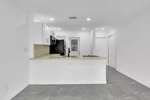 2451 SW 82nd Ave, Davie, FL 33324 - Photo 17