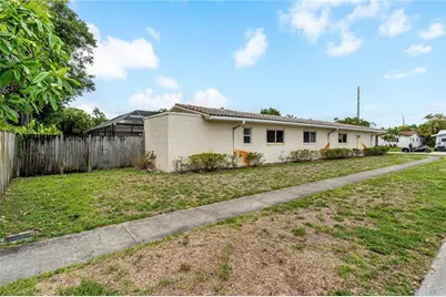 4000 N 41st Court, Hollywood, FL 33021 - Photo 23