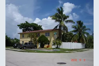 1301 NE 15th Street #1, Fort Lauderdale, FL 33304 - Photo 1