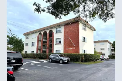 2200 Taylor Street #104, Hollywood, FL 33020 - Photo 17