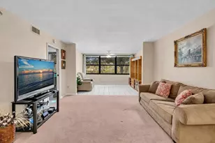 10643 W Clairmont Cir, Tamarac, FL 33321 - Photo 15