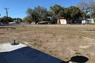 817 SE 9th St, Okeechobee, FL 34974 - Photo 13