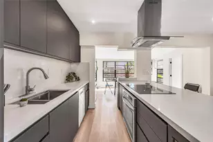 1760 NE 13th St, Fort Lauderdale, FL 33304 - Photo 9