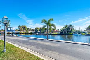 140 Cypress Club Dr, Pompano Beach, FL 33060 - Photo 3
