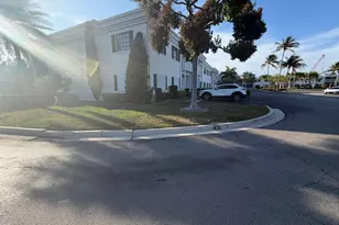140 Cypress Club Dr, Pompano Beach, FL 33060 - Photo 1