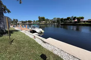 140 Cypress Club Dr, Pompano Beach, FL 33060 - Photo 35