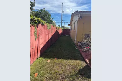 9261 SW 68th Street, Miami, FL 33173 - Photo 21