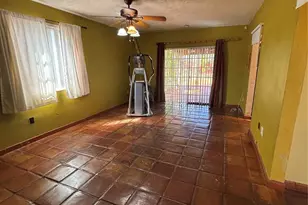 9261 SW 68th St, Miami, FL 33173 - Photo 13