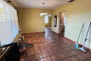 9261 SW 68th St, Miami, FL 33173 - Photo 15