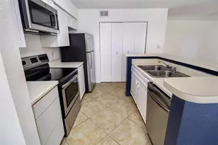 777 Riverside Dr, Coral Springs, FL 33071 - Photo 3