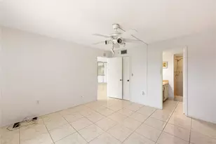 8081 N Sunrise Lakes Dr, Sunrise, FL 33322 - Photo 9