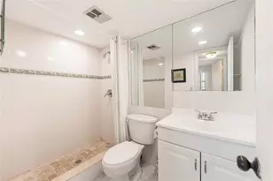 8081 N Sunrise Lakes Dr, Sunrise, FL 33322 - Photo 13