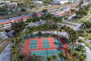 8081 N Sunrise Lakes Dr, Sunrise, FL 33322 - Photo 17