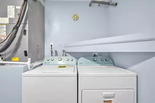 2831 NW 111th Ave, Sunrise, FL 33322 - Photo 15