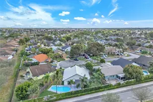 2831 NW 111th Ave, Sunrise, FL 33322 - Photo 43