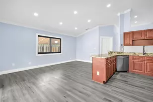 2831 NW 111th Ave, Sunrise, FL 33322 - Photo 5