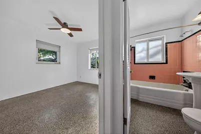 1802 Lauderdale Manor Drive, Fort Lauderdale, FL 33311 - Photo 23