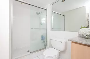 20379 W Country Club Dr, Aventura, FL 33180 - Photo 23