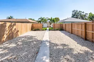 411 S E St, Lake Worth Beach, FL 33460 - Photo 19