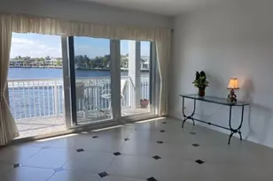 1201 S Riverside Dr S, Pompano Beach, FL 33062 - Photo 23