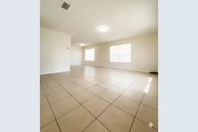 1009 SW Avenue E Place, Belle Glade, FL 33430 - Photo 5