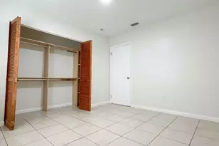 1009 SW Avenue E Pl, Belle Glade, FL 33430 - Photo 11