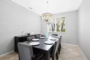 1204 Camellia Cir, Weston, FL 33326 - Photo 3