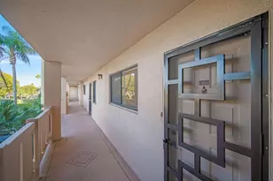 6866 Huntington Ln, Delray Beach, FL 33446 - Photo 9