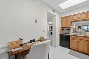 6866 Huntington Ln, Delray Beach, FL 33446 - Photo 23