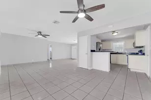 3811 Garfield St, Hollywood, FL 33021 - Photo 13